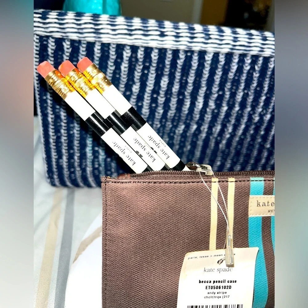 HP🎉Kate Spade New York Becca Pencil Case Andy Stripe, NWT, Vintage, Rare